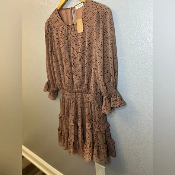 NWT Vestique Ilia Brown Polka Dot Ruffle Tiered Mini Dress Size M boutique NEW - Picture 3 of 11